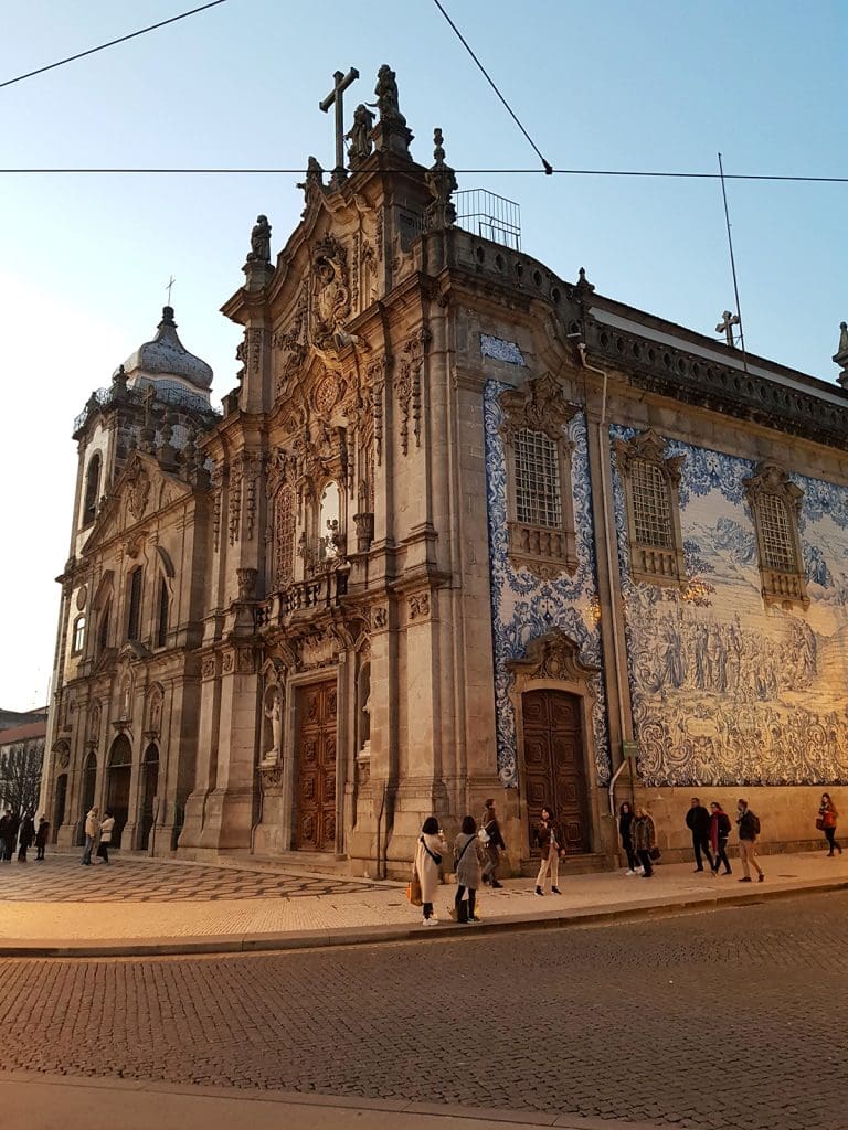 Igreja do Carmo en una Escapada a Oporto